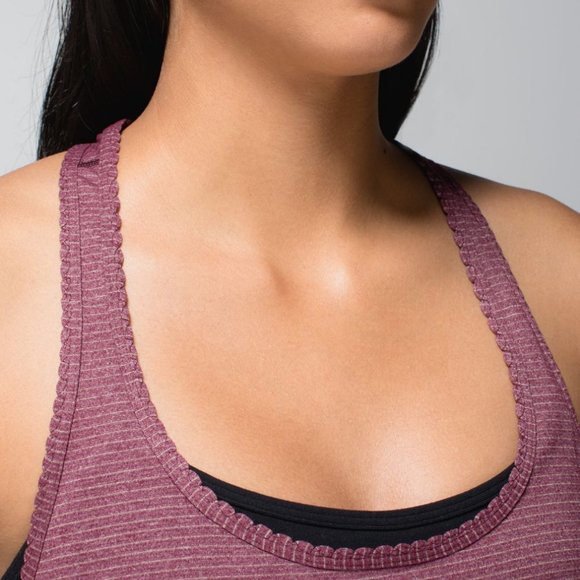 LULULEMON 105 F Singlet *Laser-Cut in Bordeaux - Picture 6 of 9